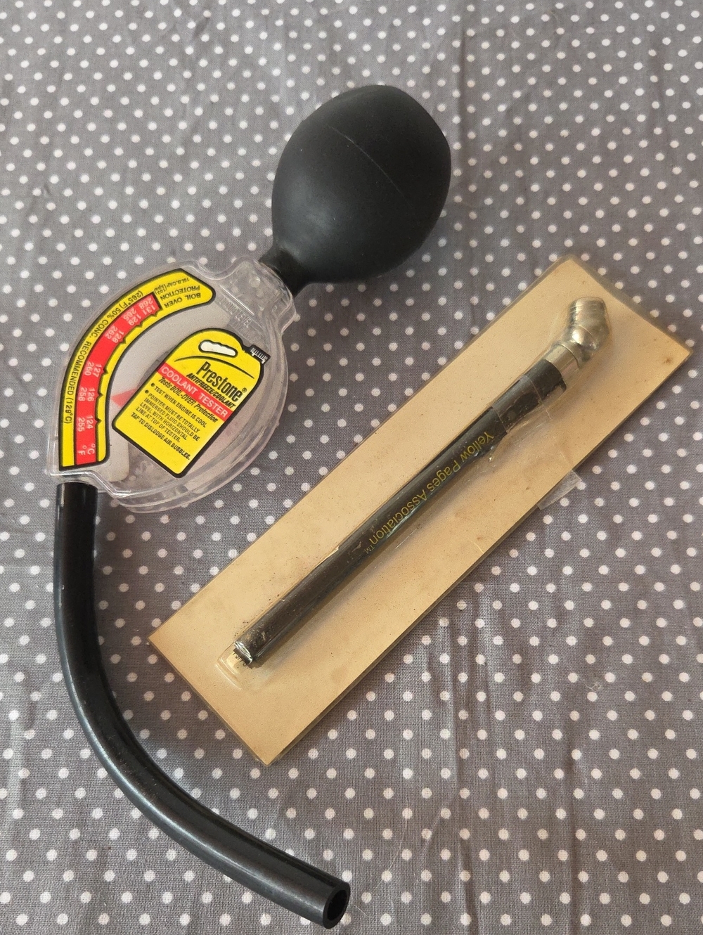 Black Hand Pump Pressure Tester with Hose
